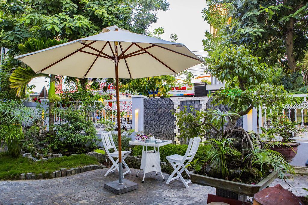 Old Well Homestay Хой Ан Екстериор снимка